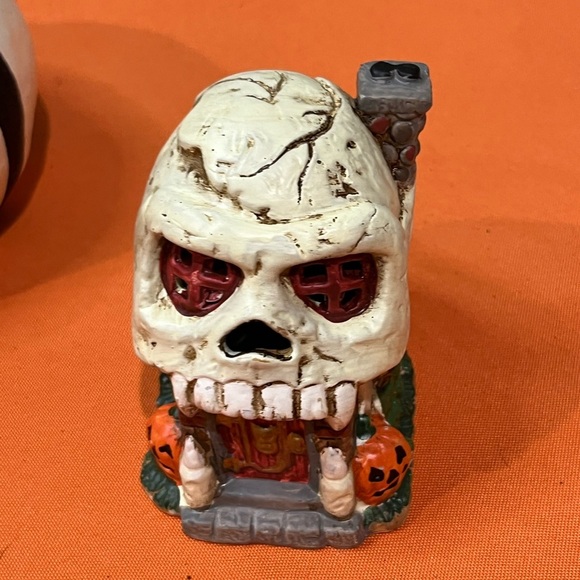 Halloween Skull and Pumpkin Decor set - Picture 6 of 16